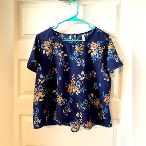 Blue floral XL blouse/potential crop top